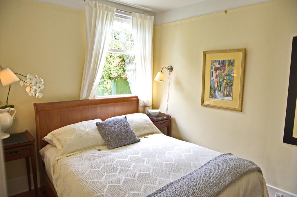 Fairholme Manor Inn วิกตอเรีย ห้อง รูปภาพ
